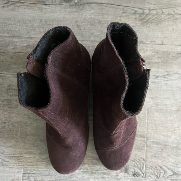 Toms platform booties size 9 - Picture 2 of 4